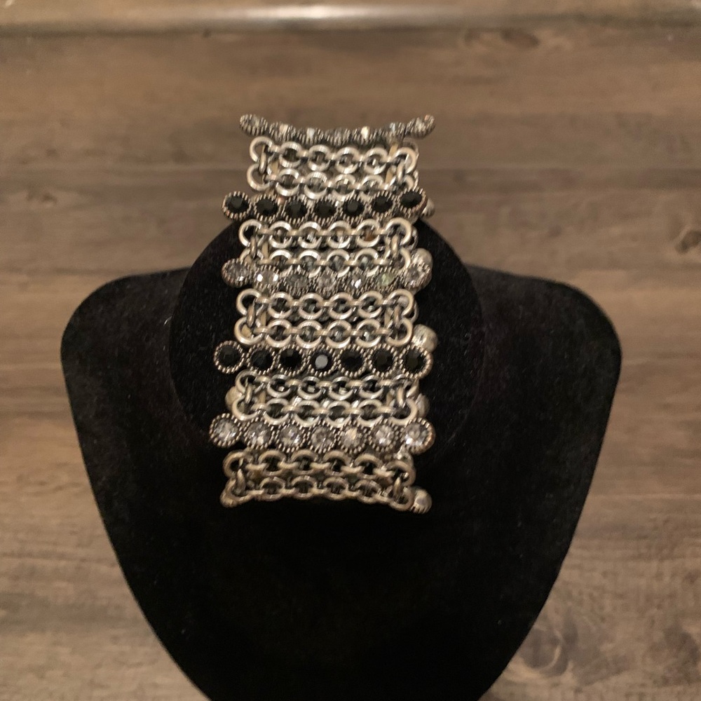 2/$20 ⭐️ Beautiful Stretch Bracelet